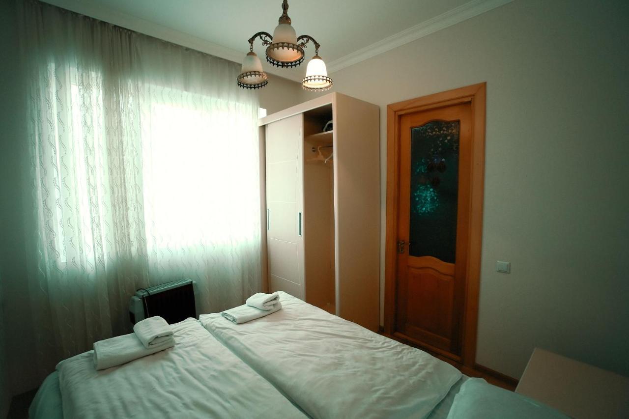Apartment Old Kutaisi Eksteriør bilde