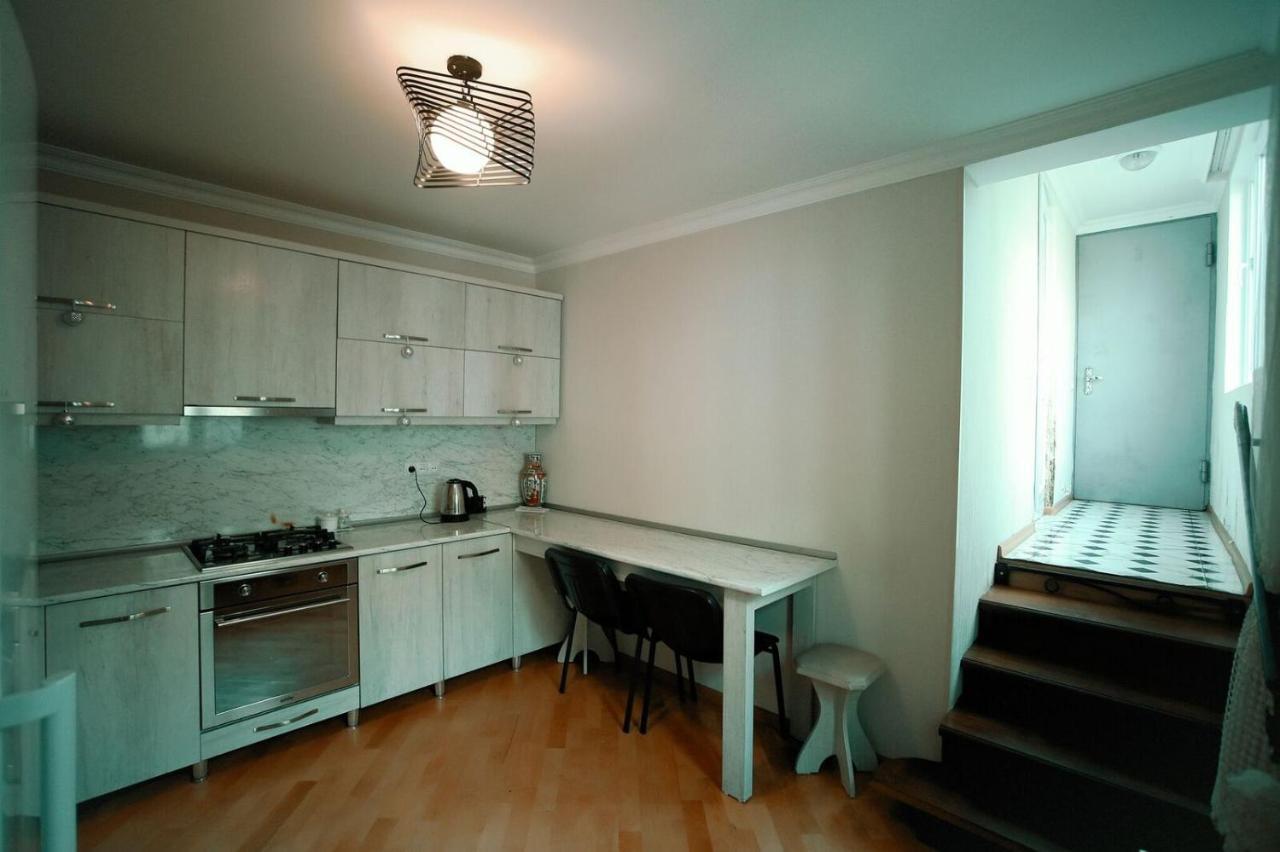 Apartment Old Kutaisi Eksteriør bilde
